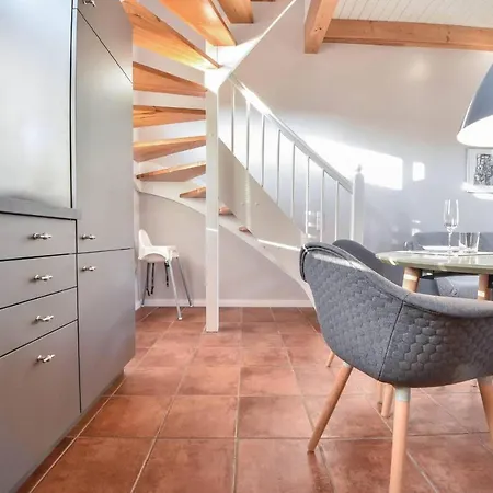 Gartenhaus Ostseevilla 07 *