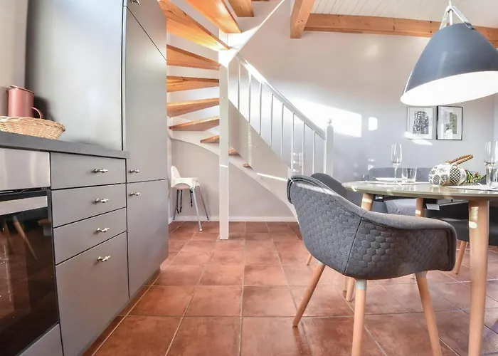 Gartenhaus Ostseevilla 07 *